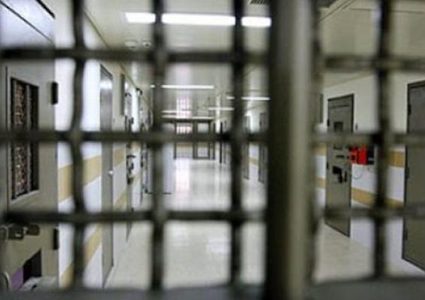 الأسرى الإداريون يواصلون مقاطعة محاكم الاحتلال لليوم الـ32