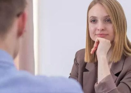 5 نصائح للتعامل بشكل جيد مع غيرة الزملاء في العمل