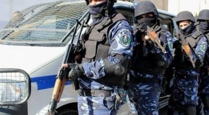 الشرطة والنيابة العامة تحققان بظروف وفاة فتاة في الخليل