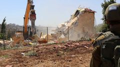 الاحتلال يهدم مساكن وبركسات قرب دير نظام شمال غرب رام الله