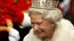 الملكة إليزابيث على عرش بريطانيا للعام الـ70