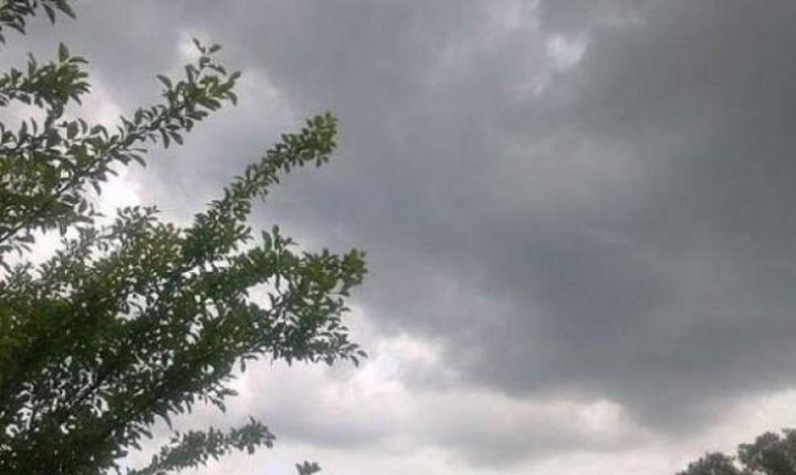 الطقس: أجواء غائمة وباردة اليوم ومنخفض عميق يوم غدٍ