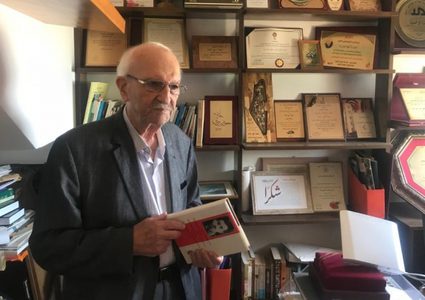 الموت يغيّب المربّي والأديب المناضل حنّا أبو حنّا: "ندين لك بالكثير"