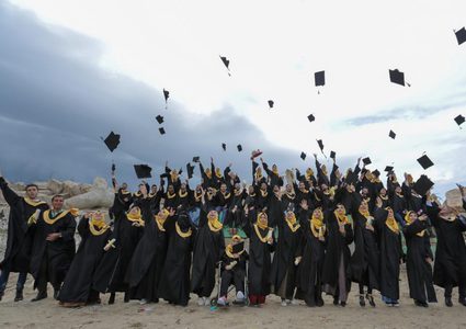 "التعليم العالي" تعلن عن منح دراسية في الهند