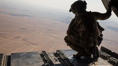 بينهم أطفال.. قتلى وجرحى عقب إنزال جوي للتحالف بريف إدلب السوري