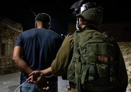 الاحتلال يعتقل شاباً من بلدة برقين على حاجز عسكري