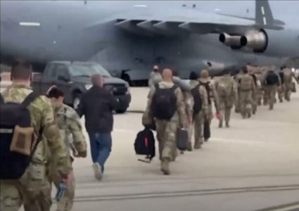 وصول قوات أمريكية إضافية إلى بولندا