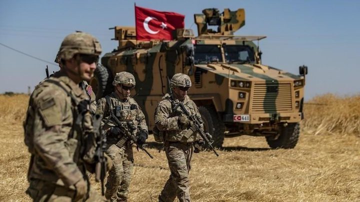 الجيش التركي يعلن "تحييد 8 إرهابيين" بشمال سوريا