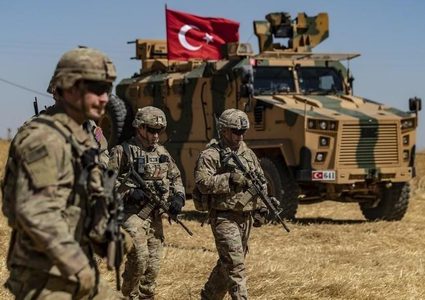 الجيش التركي يعلن "تحييد 8 إرهابيين" بشمال سوريا