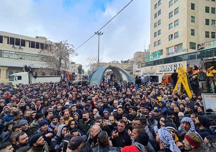 مسيرات احتجاجية واعتصام للشاحنات في الخليل ضد غلاء الأسعار والفلتان الأمني