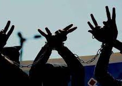 الأسرى الإداريون يواصلون مقاطعة محاكم الاحتلال لليوم الـ37