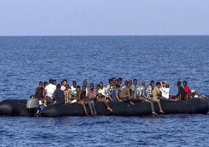 حرس الحدود التونسي ينقذ أكثر من 160 مهاجرا من الغرق