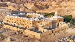 الأوقاف تعين 15 موظفا في مقام النبي موسى لسد احتياجاته