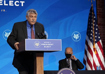 بسبب اتهامات بالتنمر... استقالة مستشار علمي كبير في البيت الأبيض