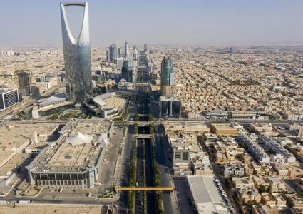 فصل موظف من شركة سعودية لقوله لعميلة"يا حبيبتي"