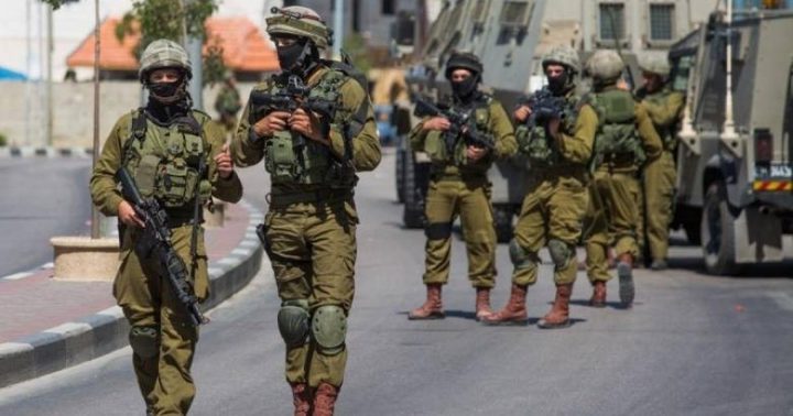 الاحتلال يعتقل ثلاثة مواطنين وتستدعي آخر من بيت لحم