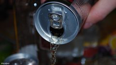 تأثير المشروبات على الأطفال ..مخاطر نفسية وجسمية