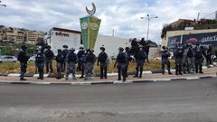 شرطة الاحتلال تقمع تظاهرة منددة بهدم بناية في الناصرة