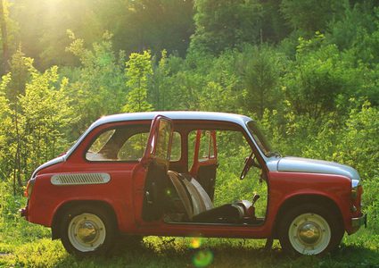 عاش ٣ ايام في سيارتها دون ان تعلم