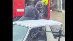 غرق شوارع كفر عقب بمياه الأمطار وانقاذ أطفالا كانوا في طريقهم للمدرسة