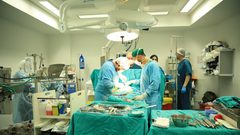 فريق جراحة قلب الأطفال من بريطانيا ينهي مهمته التطوعية في مستشفى النجاح