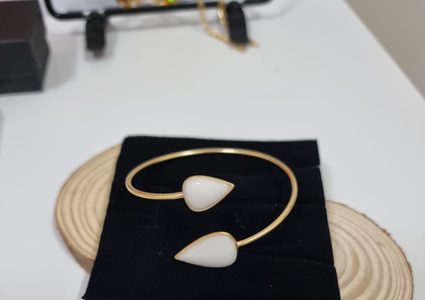 "لياتين" مشروع تصميم إكسسوارات من "حليب الأم"