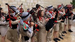 مفوضية كشافة رام الله والبيرة تنهي الدراسة الابتدائية للشارة الخشبية الأولى