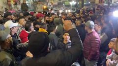 أهالي نابلس يخرجون بمسيرة منددة لجرائم الاحتلال في القدس وجنين