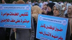 تظاهرة أمام الاونروا تطالب بوقف التقليصات