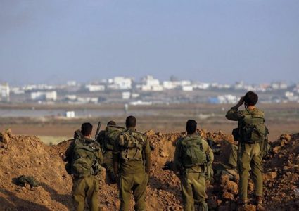 الاحتلال يطلق قنابل الغاز المسيل صوب مواطنين شرق خان يونس