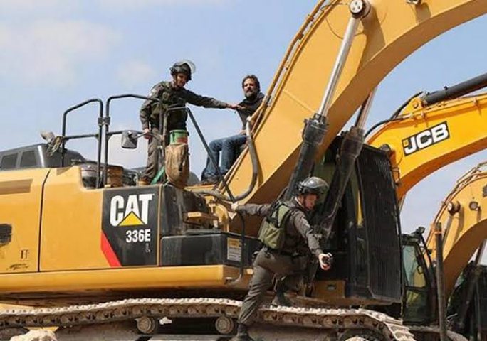 الاحتلال يستولي على جرافة في كفر راعي جنوب جنين