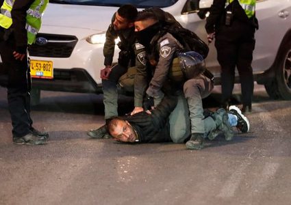 المستوطنون يواصلون اعتداءاتهم على الشيخ جراح