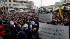 حراك "بدنا نعيش": وزير الاقتصاد وعدنا بأنه لن يكون هناك رفع بالأسعار