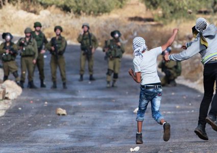 شهيد خلال مواجهات مع الاحتلال بقرية النبي صالح