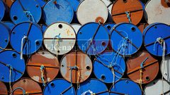 انخفاض أسعار النفط إثر أنباء إيجابية عن المباحثات حول الاتفاق الإيراني النووي