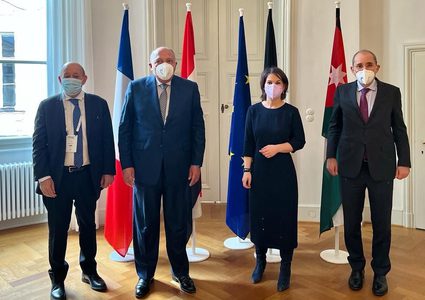 وزراء خارجية الأردن ومصر وألمانيا وفرنسا يؤكدون ضرورة وقف جميع الخطوات الأحادية