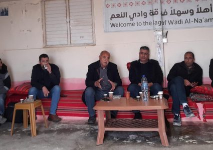 شاكيد تدرس منع دخول نشطاء منظمة العفو الدولية إلى إسرائيل