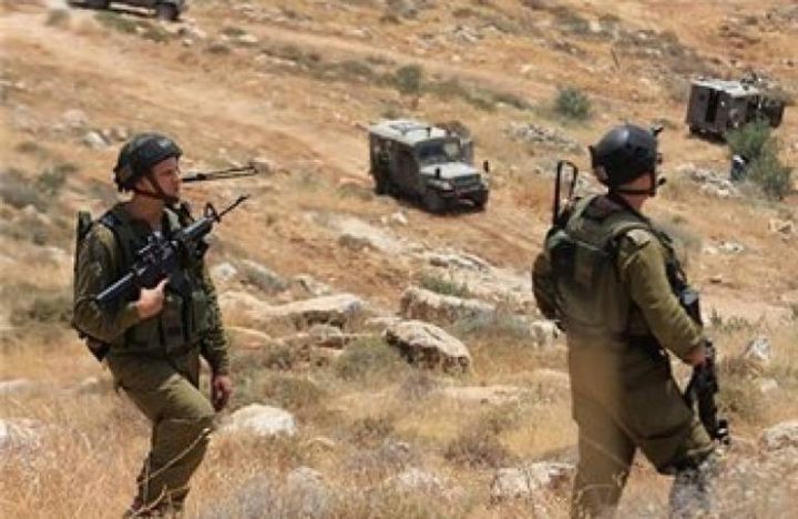 الاحتلال يحتجز ثلاثة شبان في الأغوار الشمالية