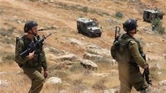 الاحتلال يحتجز ثلاثة شبان في الأغوار الشمالية