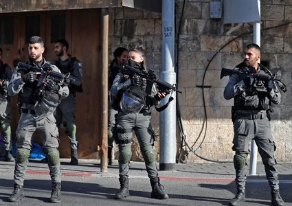 الاحتلال يعتقل شابين من بيت فجار