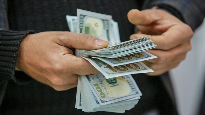 البنك المركزي العراقي: لا توجد أي نوايا لتغيير سعر صرف الدولار