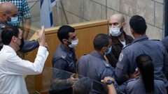 تفاصيل الظروف الاعتقالية التي يعيشها الأسيران كممجي وجرادات في العزل