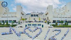 صورة جماعية لطلبة دفعة 121 من قسم الطب البشري في جامعة النجاح الوطنية