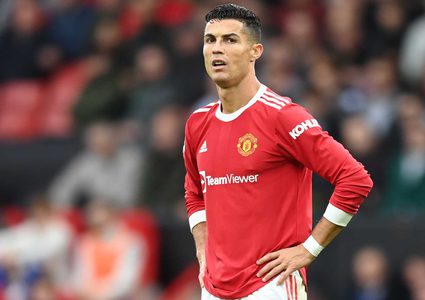 رونالدو يعيش عاما محبطا.. تلقى "خسارة فلكية" بسبب ترامب