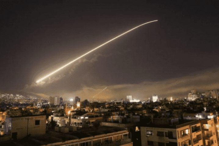 قصف إسرائيلي في محيط القنيطرة جنوب غرب سوريا