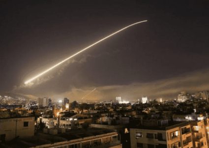 قصف إسرائيلي في محيط القنيطرة جنوب غرب سوريا