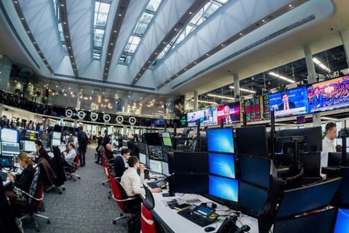 "ساكسو بنك": تأثير العقوبات على روسيا "هامشي جدا"