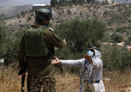 اندلاع مواجهات مع قوات الاحتلال على جبل صبيح ببلدة بيتا