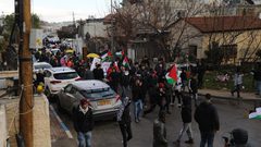 قوات الاحتلال تقمع تظاهرة سلمية في حي الشيخ جرّاح في القدس