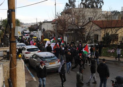 قوات الاحتلال تقمع تظاهرة سلمية في حي الشيخ جرّاح في القدس